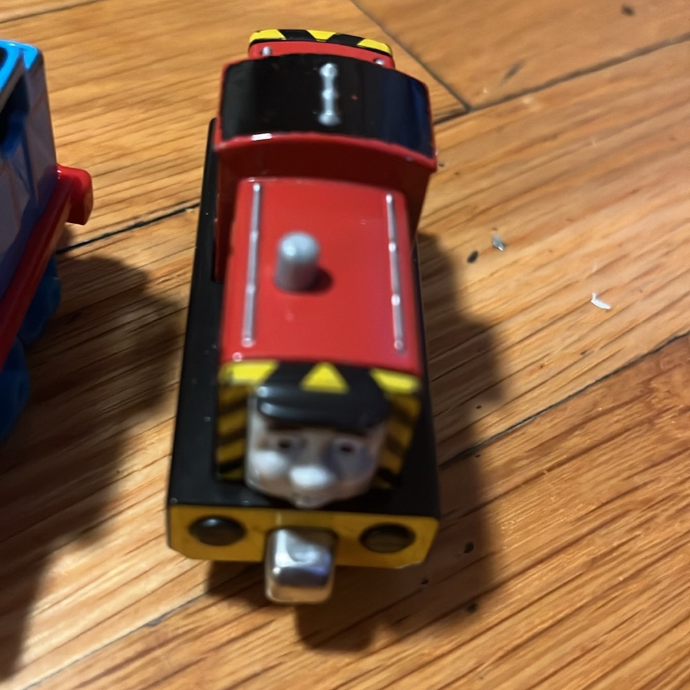 Toys - Picture 3 of 4